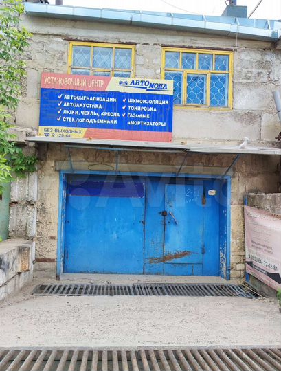 Гараж, > 30 м²