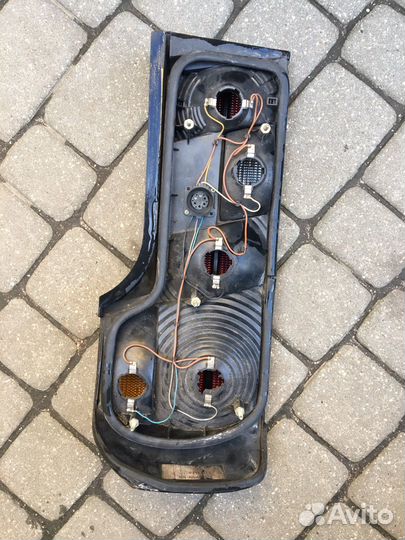 Фонарь задний правый бмв 7 E32 1986-1994 г.в