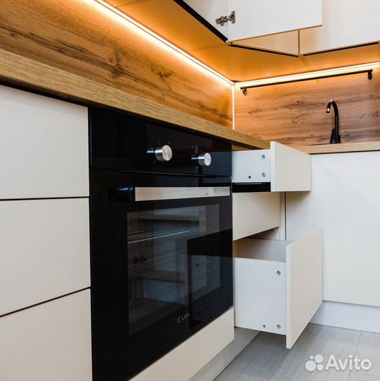 Кухня (цена за всю кухню)км:1831