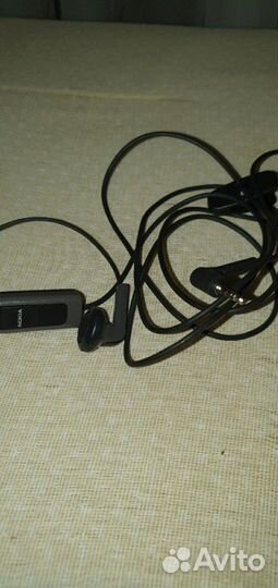 Гарнитура Nokia HS-40, разъем 2,5мм, б\у