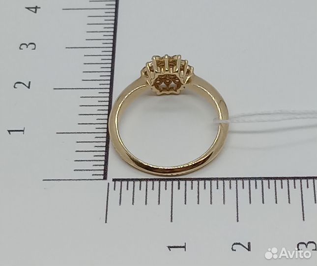 Золотое кольцо с бриллиантом размер 15,5