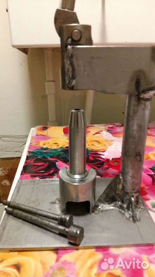 Пресс для (де)капсуляции гильз