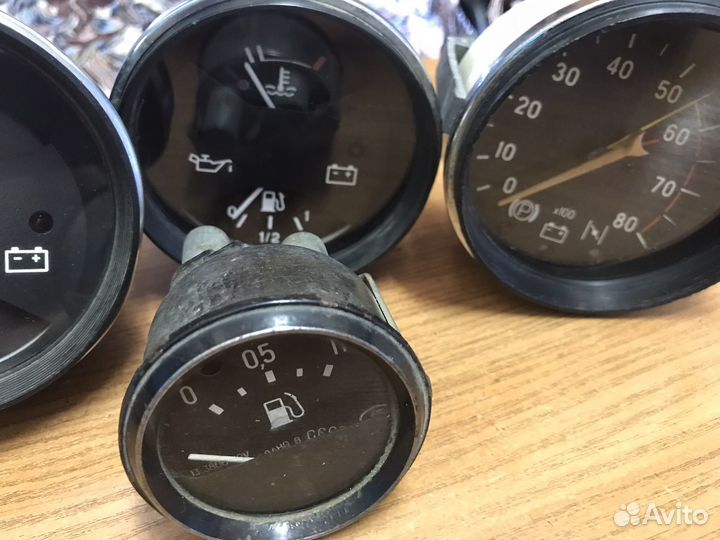 Приборы автомобильные