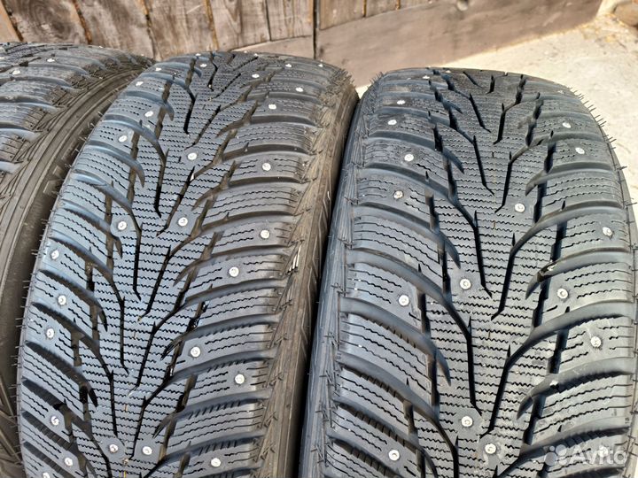 Nexen Winguard WinSpike WH62 215/55 R17