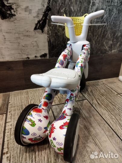 Беговел Chillafish bunzi 2в1