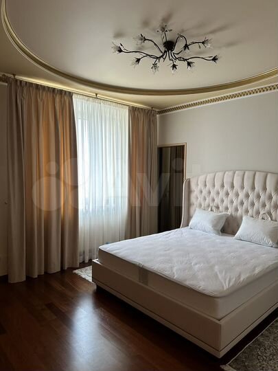 4-к. квартира, 191 м², 5/8 эт.