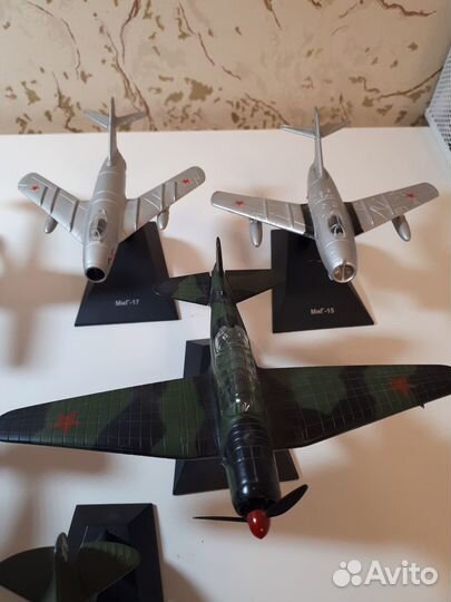 Модели самолетов Легендарные самолеты с журналами