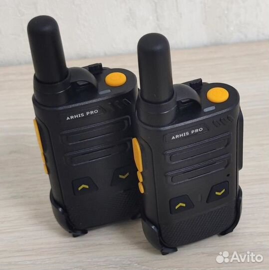 Рация с наушником, радиостанция с гарнитурой