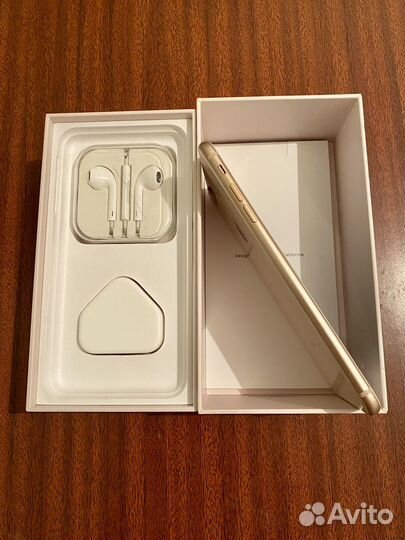 Телефон iPhone 8 plus 256 gb Gold