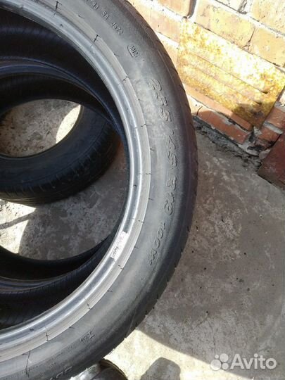 Pirelli P Zero 255/45 R19