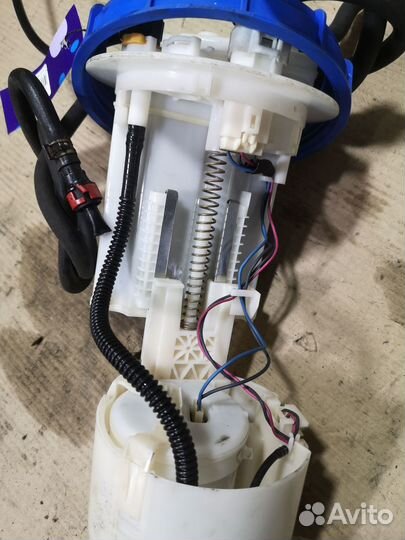 Бензонасос Toyota Avensis wagon ZRT272W