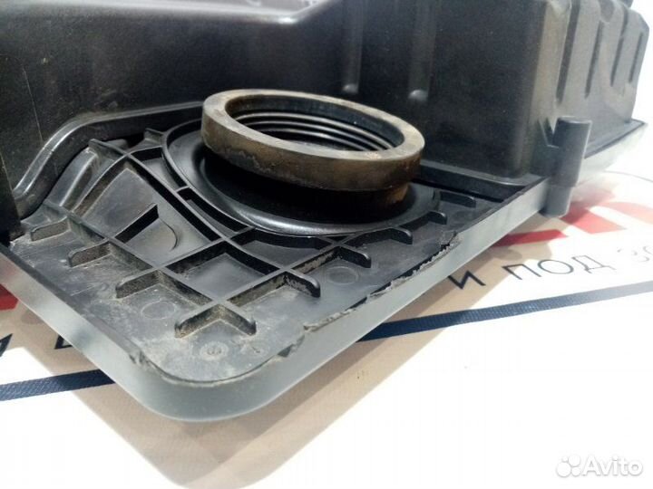 Корпус воздушного фильтра Volkswagen Polo 2010