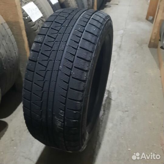 Bridgestone Blizzak RFT 225/55 R17