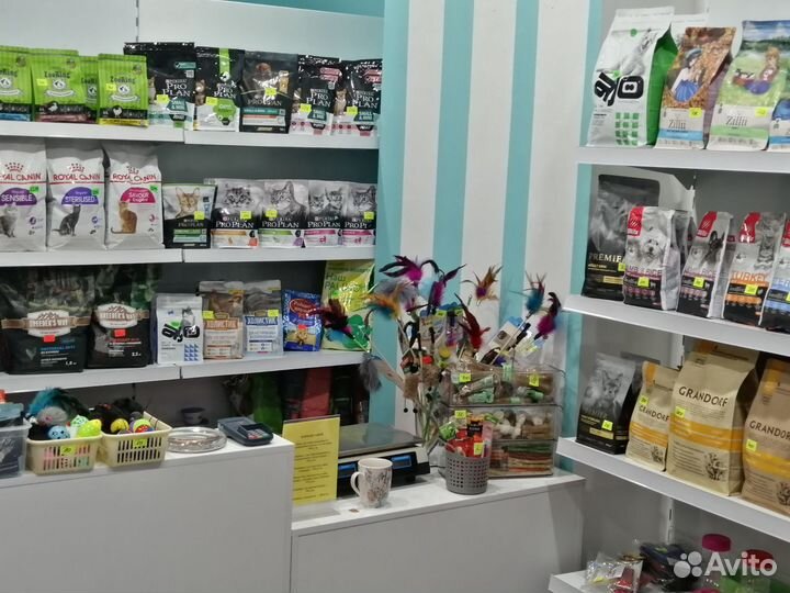 Корм для кошек и собак