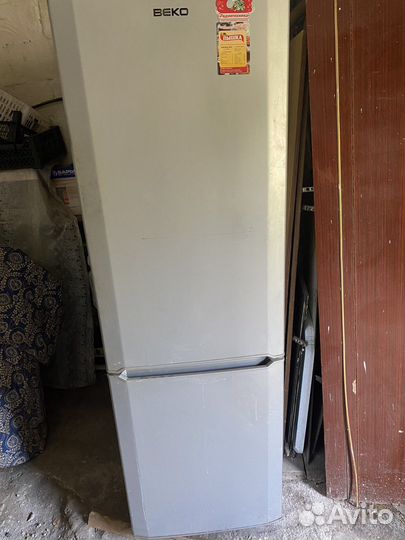 Холодильник beko