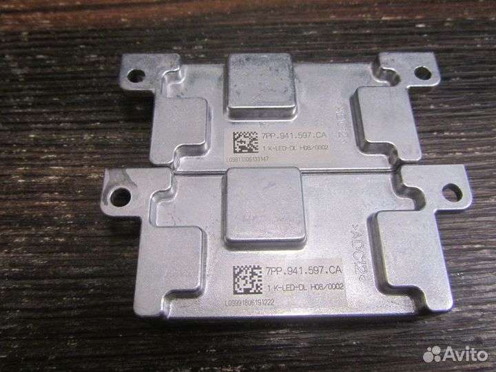 Блок управления светодиодной фарой Skoda Octavia 3