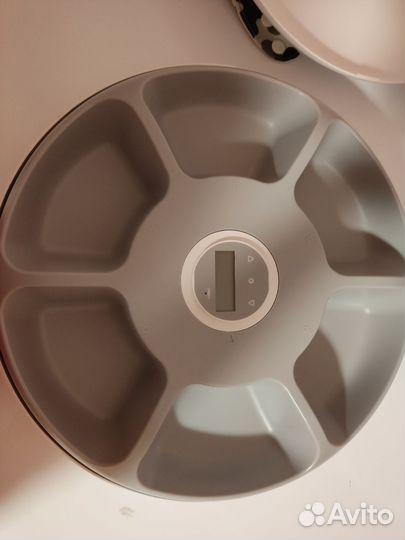 Автокормушка для кошек