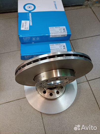 Диск тормозной передний Skoda Octavia А5, A7