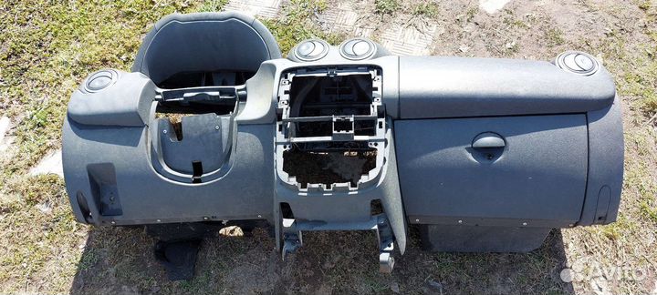 Торпедо Renault Duster