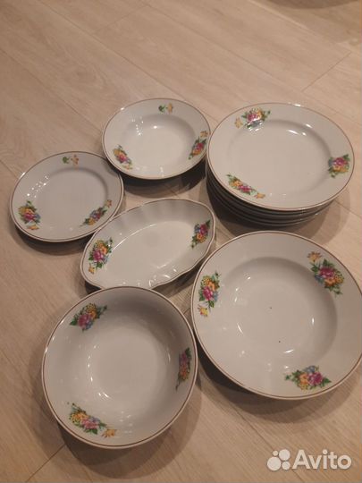 Сервиз столовый, тарелки из СССР, 11 шт