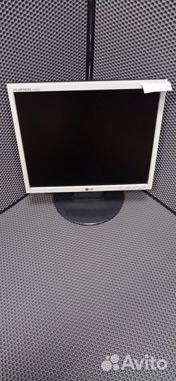 Монитор LG flatron 17