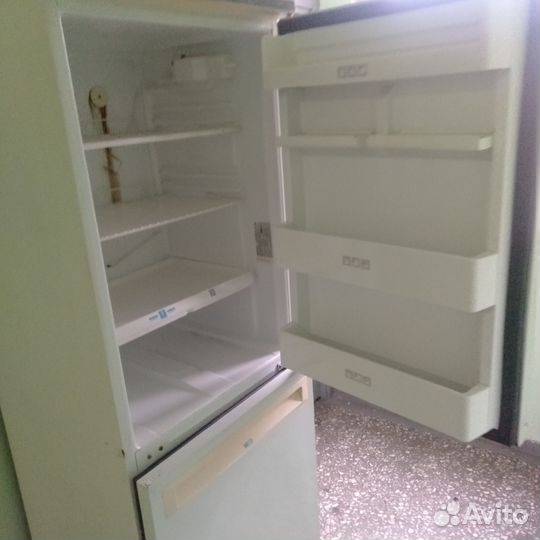 Холодильник бу