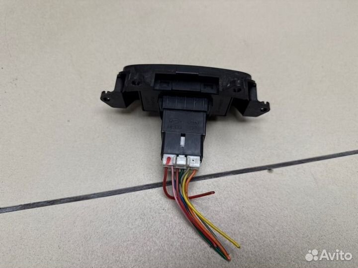 Кнопка аварийной сигнализации Kia Cerato 2000 CC