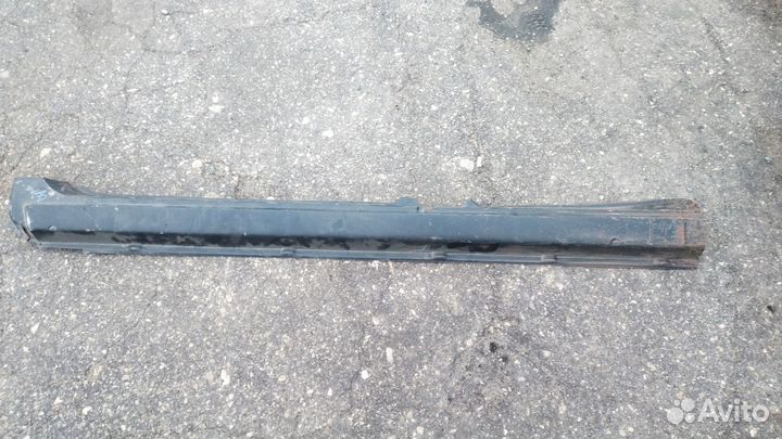 Новый левый порог ваз 2110