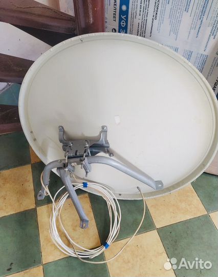 Спутниковые тарелки 135,90см