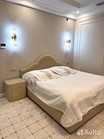 Кровать с матрасом