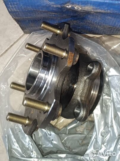 Ступица задняя Митсубиси Паджеро 3-4