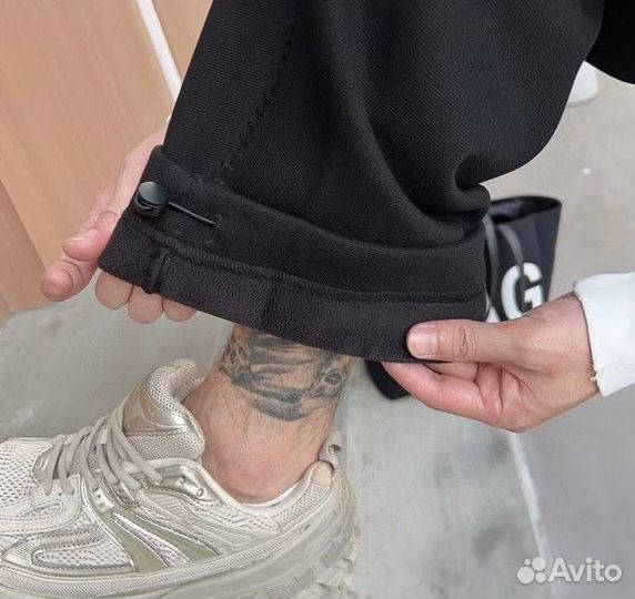 Спортивные штаны Balenciaga