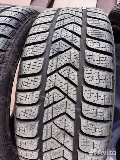 Pirelli Winter Sottozero 3 205/45 R17 87V