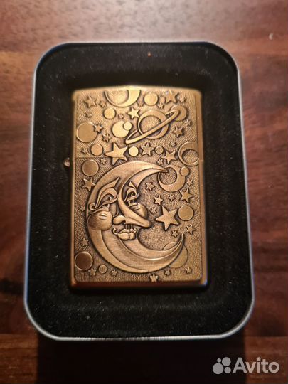 Zippo. Месяц. 99 г. Barret Smythe. Оч редкая. NEW