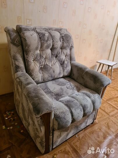 Диван и кресло