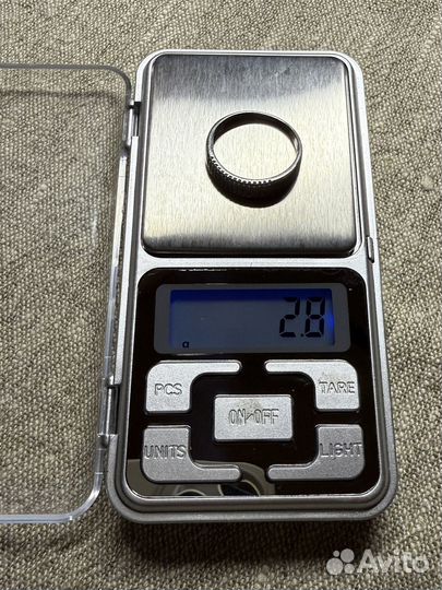 Кольцо. Дорожка с фианитами