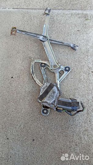 Mercedes W124 передний правый стеклоподъёмник