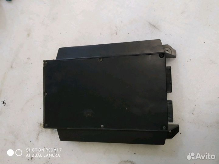 Усилитель звука BMW x5. 4.8l