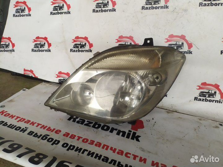 Фара галогеновая левая Mercedes Sprinter W906 2.1D