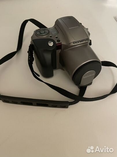 Пленочный зеркальный фотоаппарат Olympus