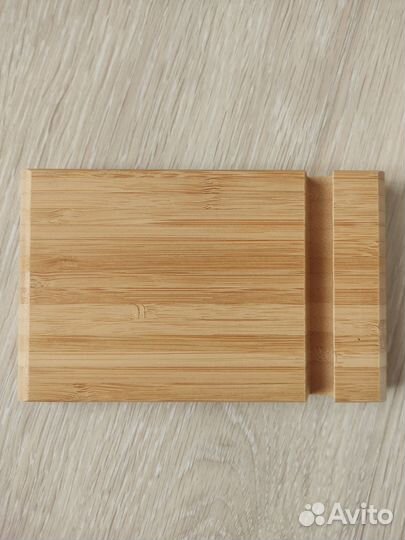 Подставка Икеа из бамбука для телефона и планшета