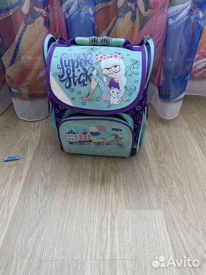 Школьный рюкзак