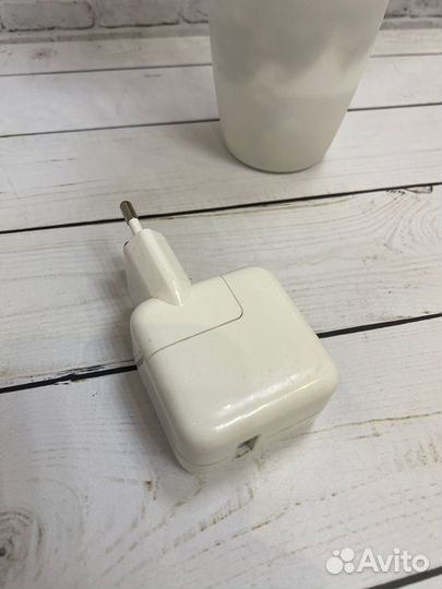 Блок питания Apple 12W USB A1401 5.2V 2.4А