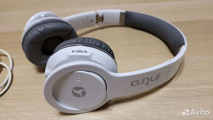 Беспроводные наушники