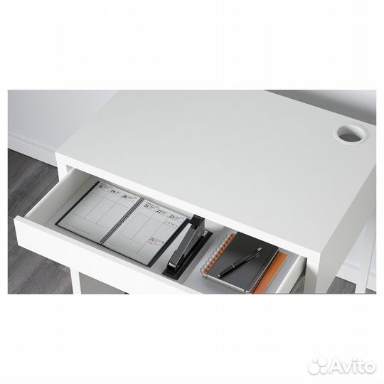Компьютерный стол IKEA mikke