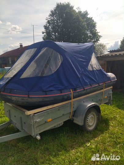 Лодка с мотором