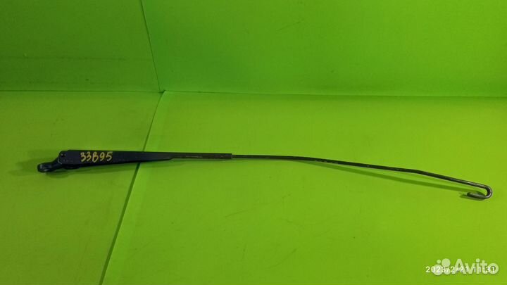 Поводок стеклоочистителя для Renault Laguna 1