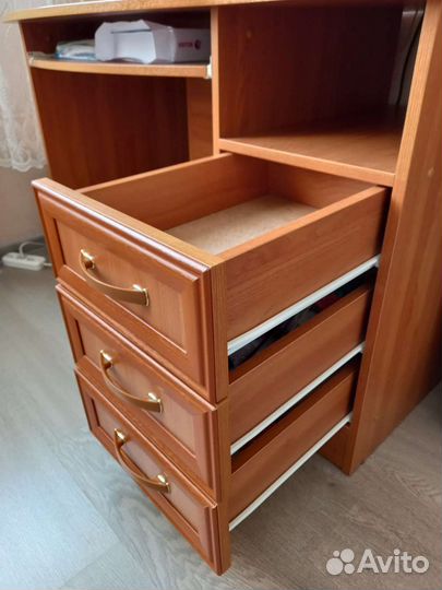 Компьютерный стол бу