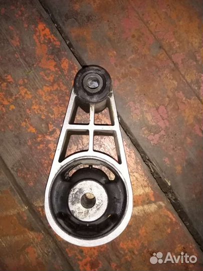 Подушка двигателя LDV