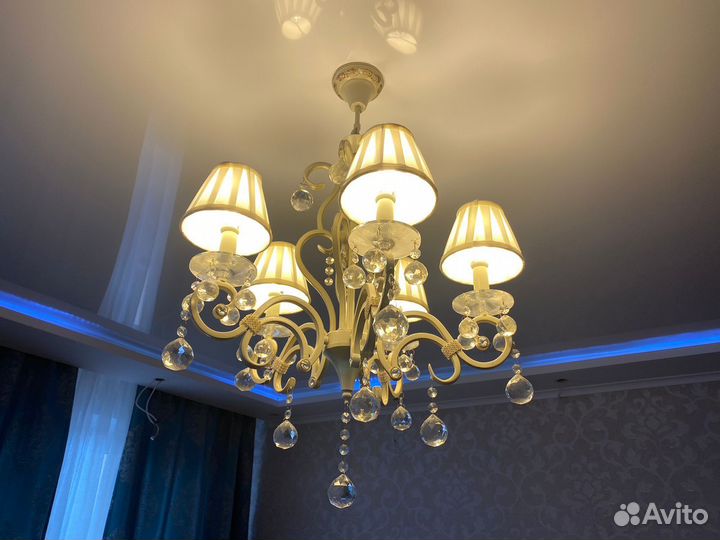 Люстра потолочная